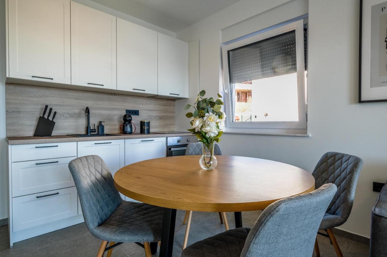 Apartment House Vista ซริกเวนิซา ภายนอก รูปภาพ